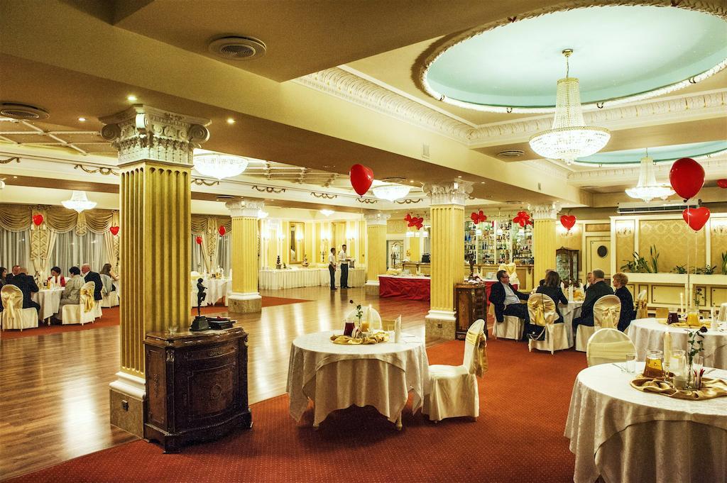 Spa Hotel Gloria Przemysl Exterior photo