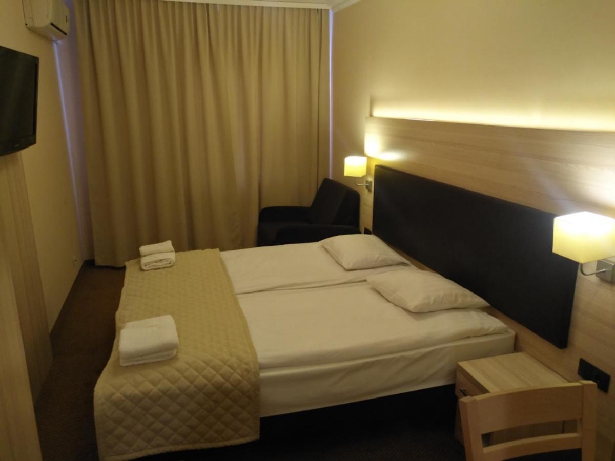 Spa Hotel Gloria Przemysl Exterior photo