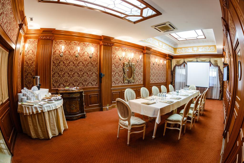 Spa Hotel Gloria Przemysl Exterior photo