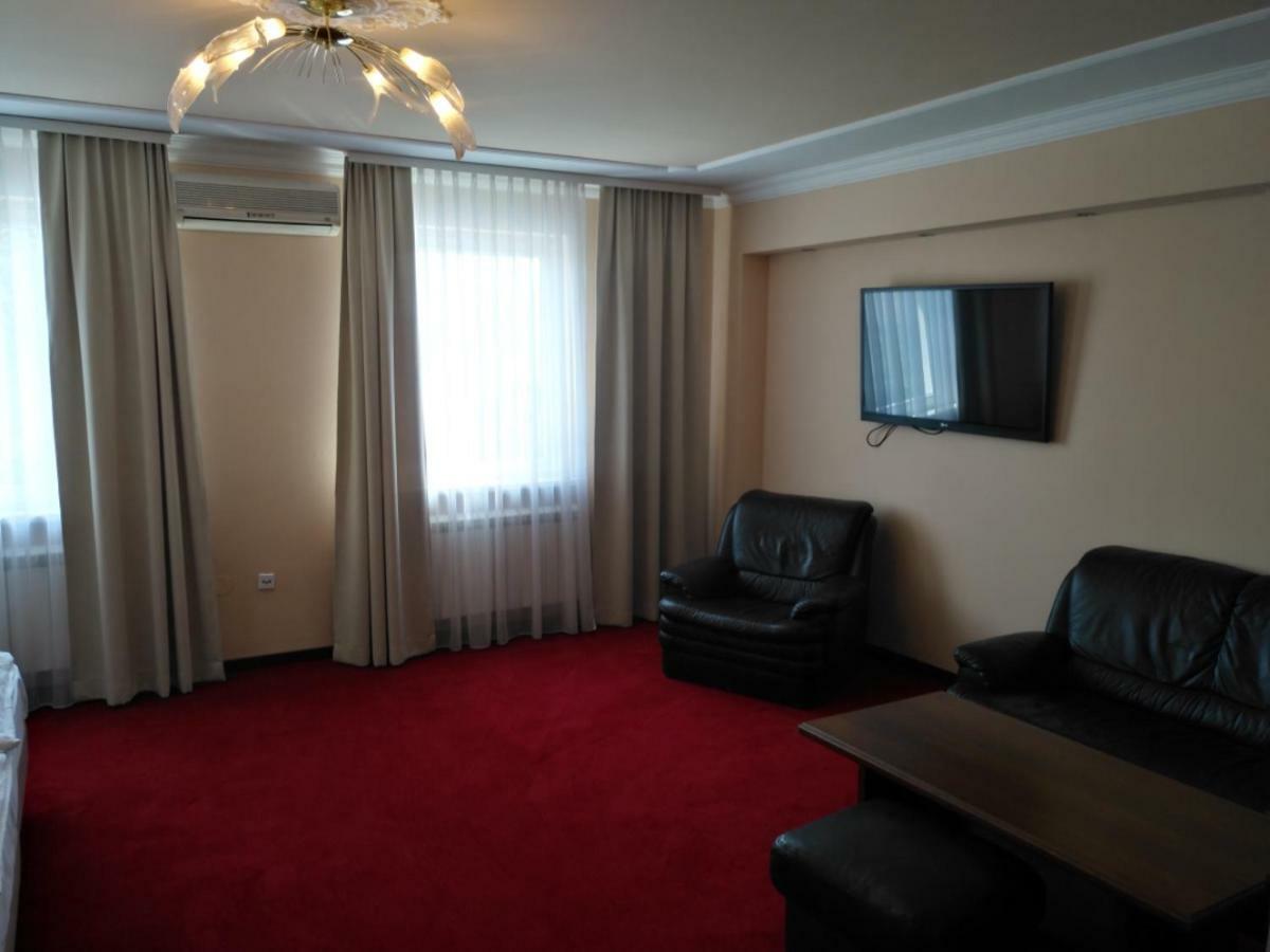 Spa Hotel Gloria Przemysl Exterior photo